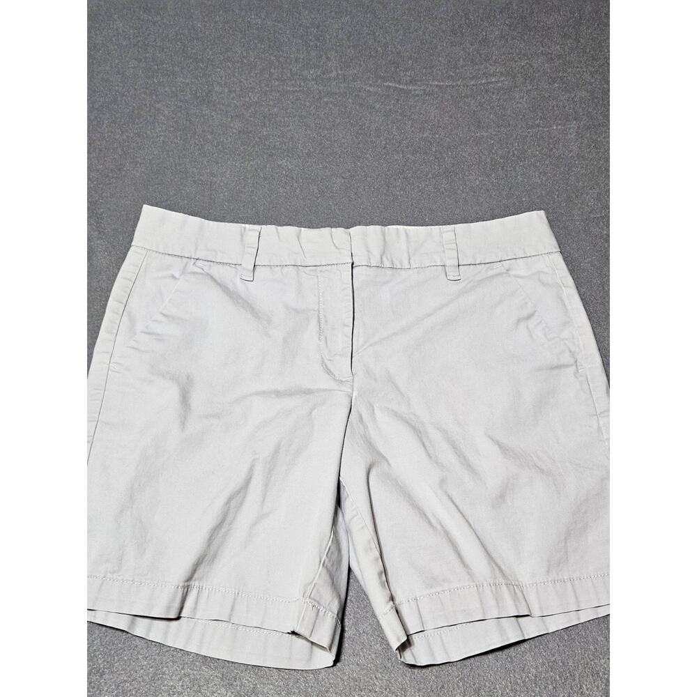 Tommy Hilfiger Shorts Womens 6 Khaki Chino Shorts Flat Front Pockets